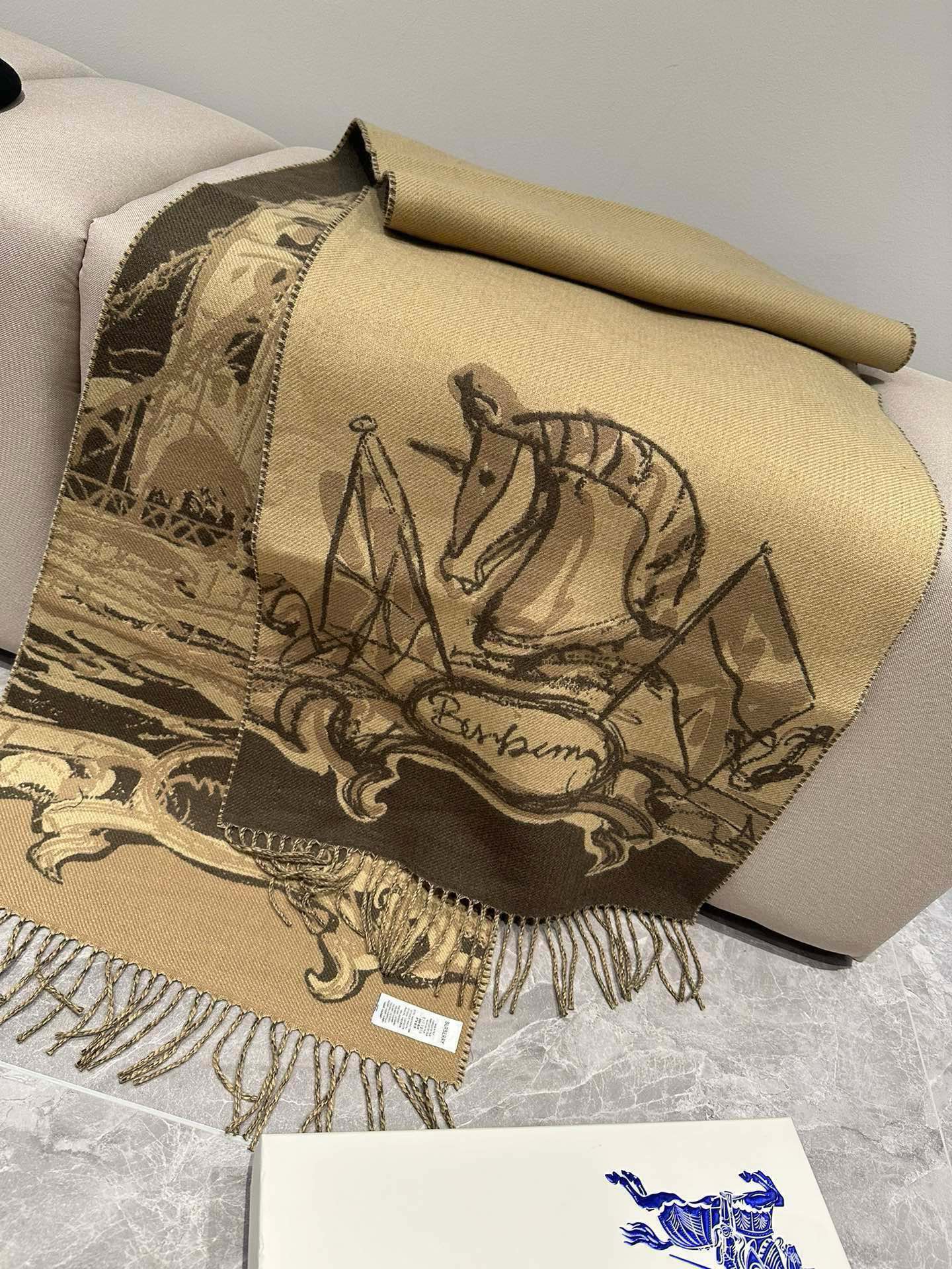 TOWER BRIDGE CASHMERE 210 CM SCARF SAND BROWN 410075