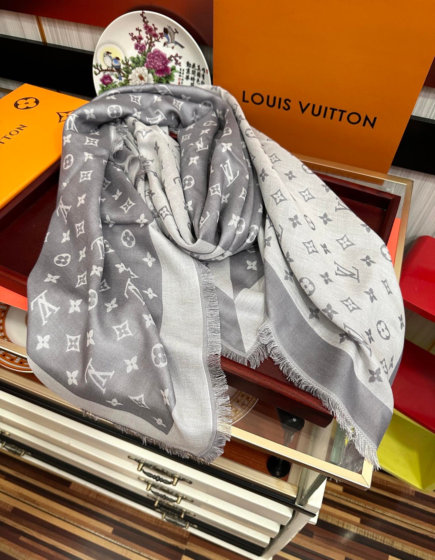 MONOGRAM 140 CM SQUARE SCARF IN STEEL GRAY MIX WHITE CASHMERE 391109