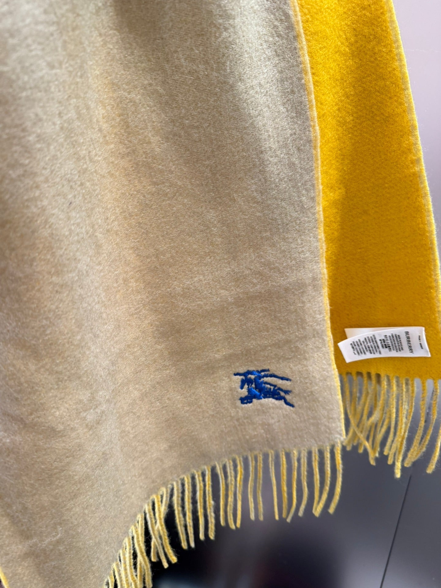 REVERSIBLE SCARF 180 CM IN YELLOW CASHMERE 407415