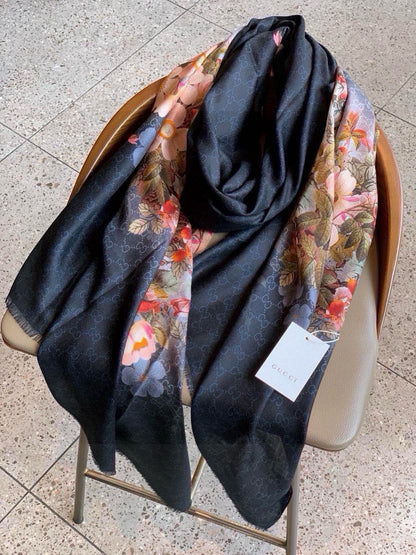 SCARF 200 CM IN BLACK CASHMERE WITH COLORFUL FLOWER 405252