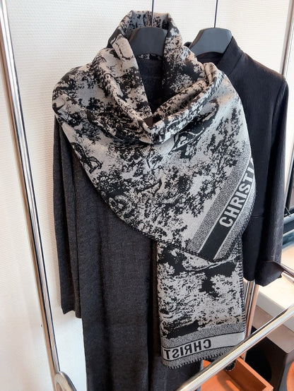 TRIANGLE EDGE SCARF 190 CM IN BLACK MIX WHITE WOOL AND CASHMERE 418535