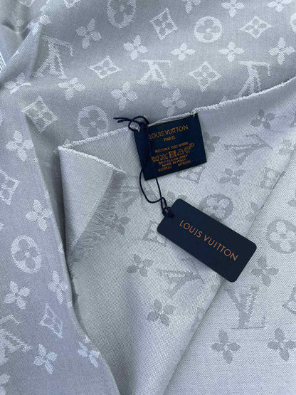 MONOGRAM SCARF 200 CM IN LIGHT GRAY CASHMERE AND SILK 388079