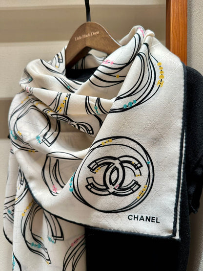 SQUARE SCARF 140 CM IN WHITE MONOGRAM SILK 403989