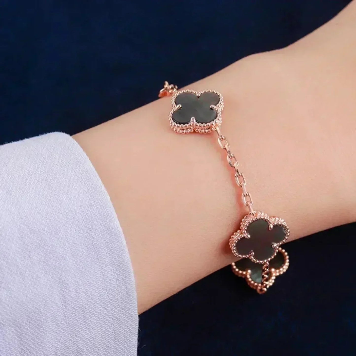 [Rose Jewellery]CLOVER 5 MOTIF GRAY MOP  BRACELET